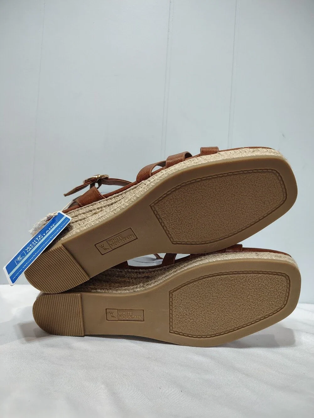 White Mountain Stormy Brown Tan Strappy Espadrille Wedge Sandal NWT Size 10